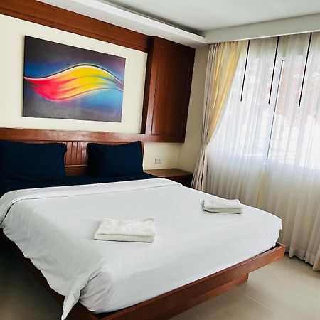 Patong Terrace Hotel Buitenkant foto