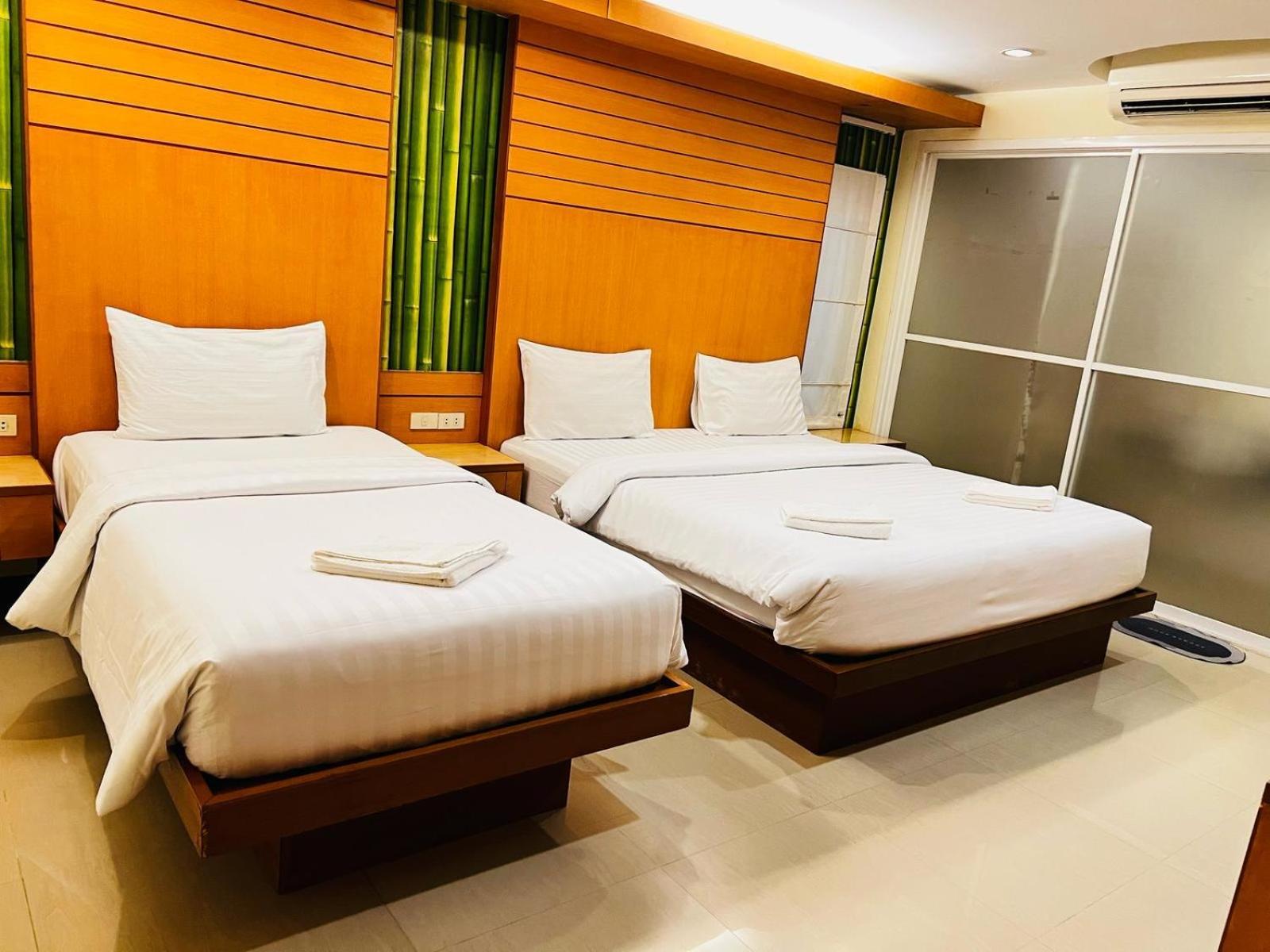 Patong Terrace Hotel Buitenkant foto